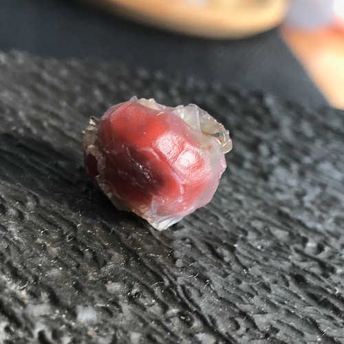 ゴビ石−1079 ゴビ瑪瑙 地表 黒山瑪瑙 『心臓』 その他置物 KIKI 通販