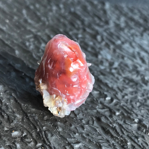 ゴビ石−1079 ゴビ瑪瑙 地表 黒山瑪瑙 『心臓』 その他置物 KIKI 通販