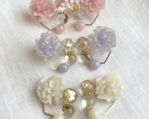 otonatulle フラワーデザイン イヤリング フラワーとうる艶ボールのピアス・イヤリング ピアス（スタッド