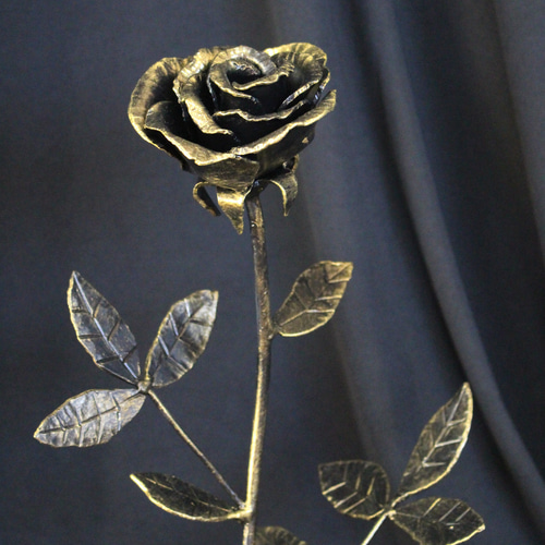 鉄のバラ 鉄の造形 薔薇のオブジェ オーダーメイド 手造 造形作品 鉄の