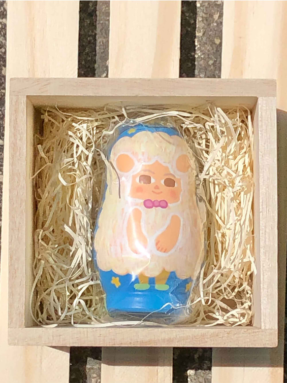 ひつじ【木箱と額入りイラスト付】マトリョーシカ。1個物。出産祝い・入園祝いのプレゼントに。かわいい木製人形です 10枚目の画像