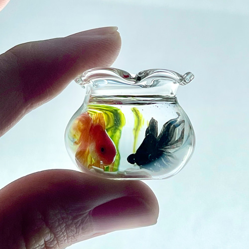 硝子の金魚鉢で泳ぐ金魚 その他インテリア雑貨 池波屋 通販