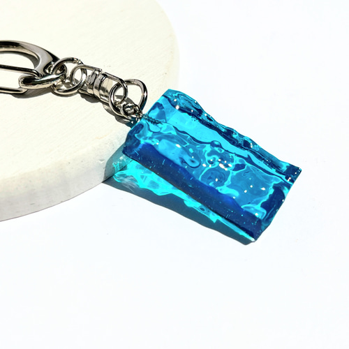 キーホルダー　ロングボード　海レジン　波　オリジナル　ハンドメイド キーホルダー サーフボード 青海波 和柄 レジン オリジナル