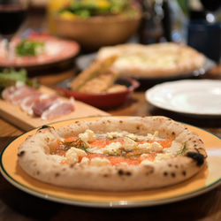 本格石窯焼き　八ヶ岳ミニトマトのシチリアーナ　冷凍ピザ 3枚目の画像