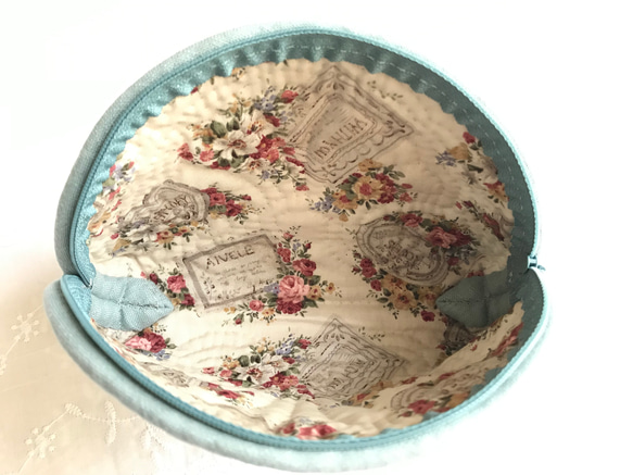 手縫いハワイアンキルトポーチ リネンshell 青磁色 5枚目の画像