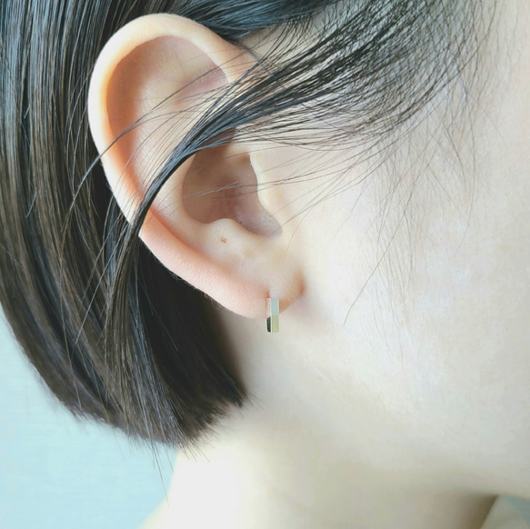 【K10】Petit bicolor bar Pierced Earrings / SV925 ≪送料無料≫ 1枚目の画像