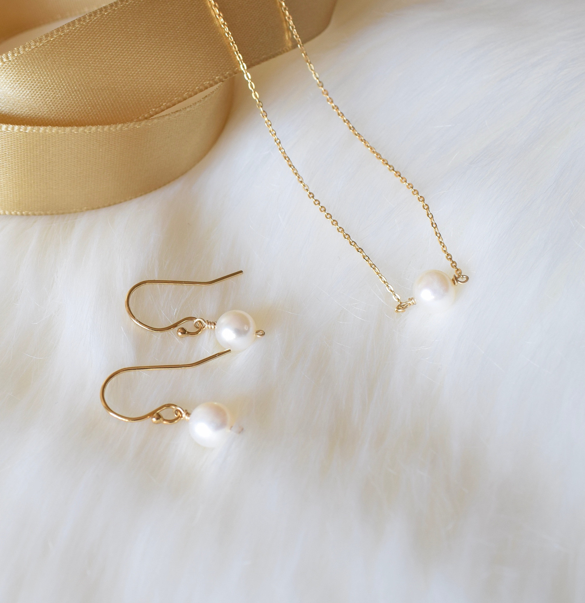 2点セット 淡水パール ネックレス 白 ピアス イヤリング ゴールド シンプル 普段使い プレゼント 入学式 卒業式