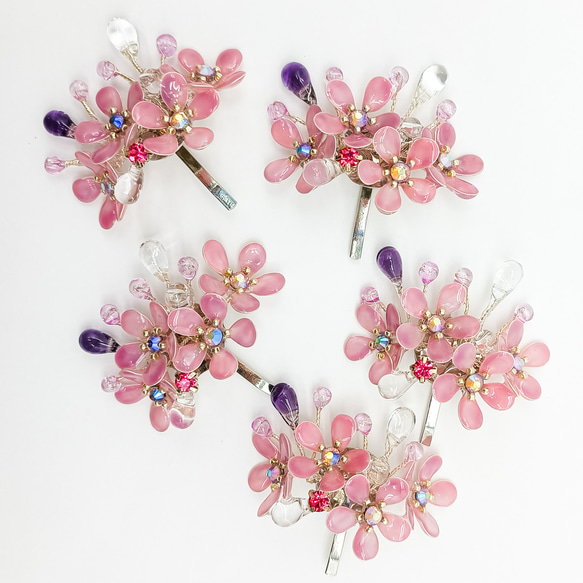 パープルピンクのお花たちとガラスの蕾 6枚目の画像
