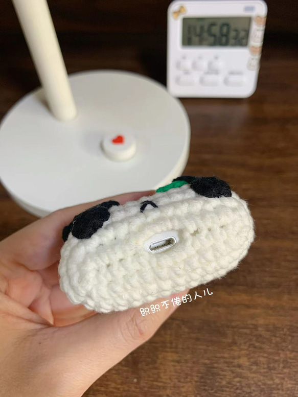 リボンをつけた パンダ☆AirPods 1/2/3/pro ケースcase☆綿製手作り編織り☆新作WEEK2023 6枚目の画像