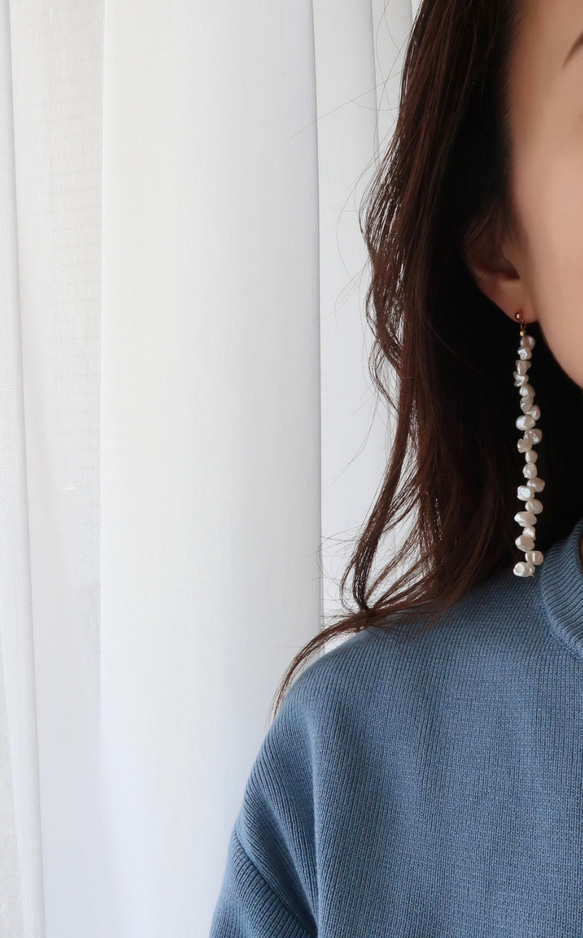 ☆再販☆花びらが舞うように美しいケシパール(淡水パール)ピアス  