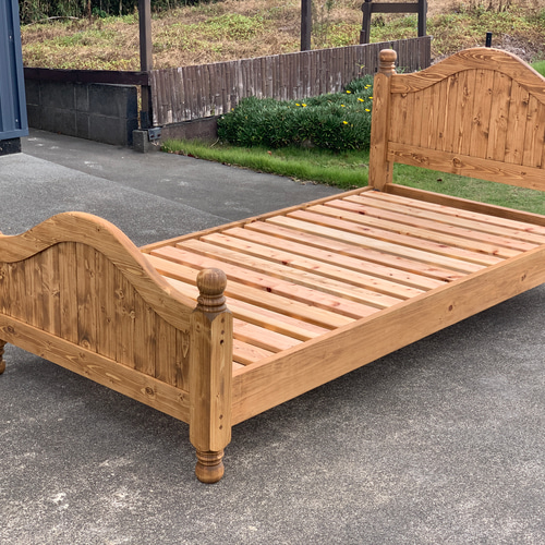 国内製ハンドメイド家具【送料無料(一部地域限定)】ウィンザーベッド