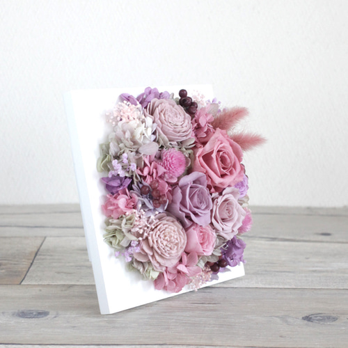 ギフトにもおすすめ】グレイッシュなバラが美しいフレーム