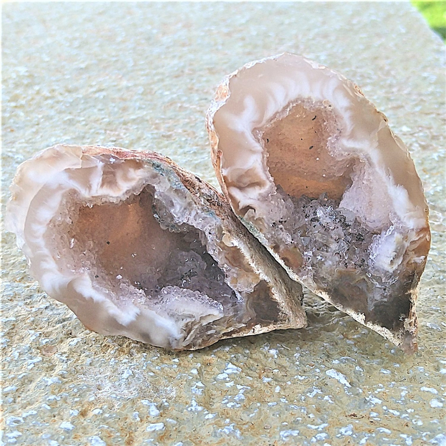 ドゥルージーアゲート 瑪瑙ドーム ジオード クリスタル 鯨模様 マネー