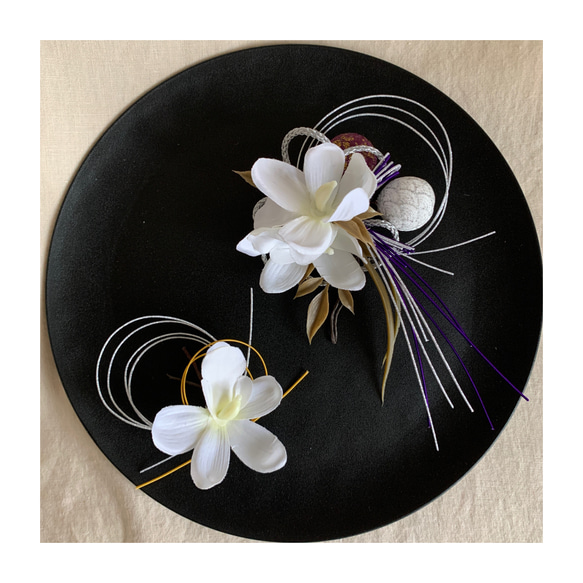 1122水引が豪華　造花　髪飾り　ヘアクリップ　蘭　ちりめん　水引　成人式　結婚式　和装　着物　袴　タッセル 3枚目の画像