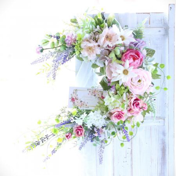 幸せが降りそそぐ馬蹄型　ピンク色のラナンキュラス＆ラベンダーお花たっぷりリース♡玄関をおしゃれに！ 10枚目の画像