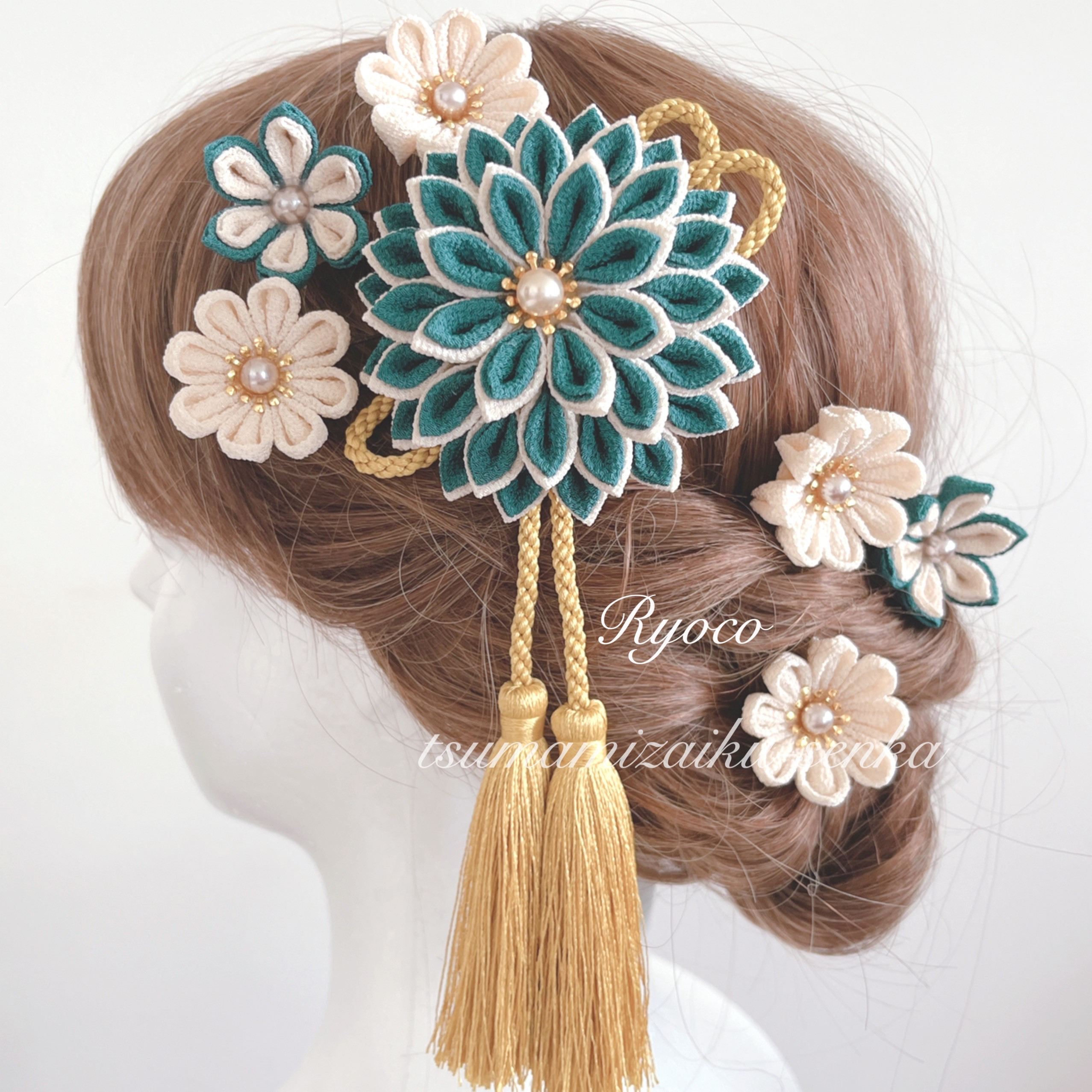 ⚠️受注製作【青碧×乳白色】＊選べるタッセルカラー＊成人式　卒業式　結婚式　つまみ細工髪飾り　青緑　緑　グリーン　ブルー