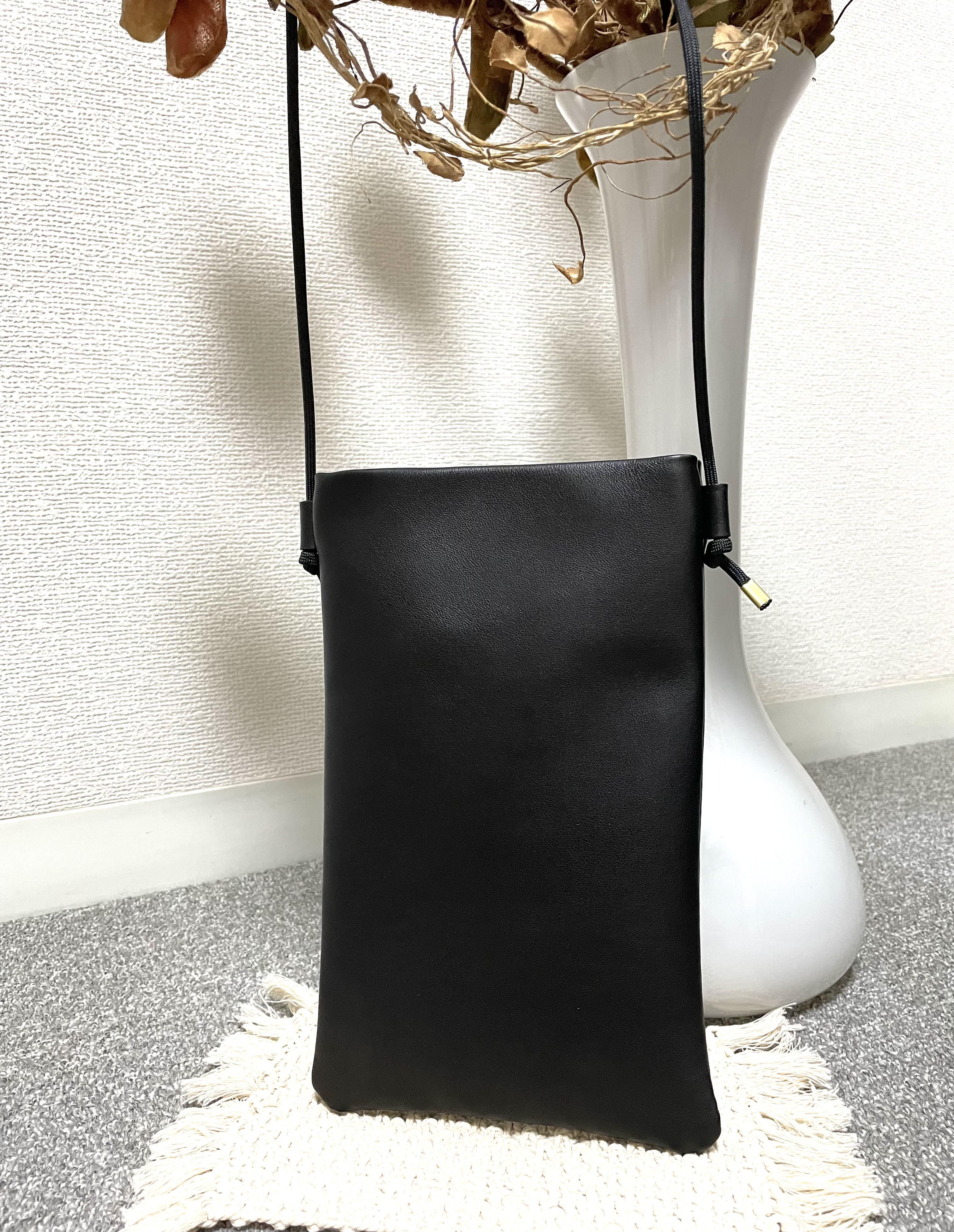 シープレザーのお散歩サコッシュ2