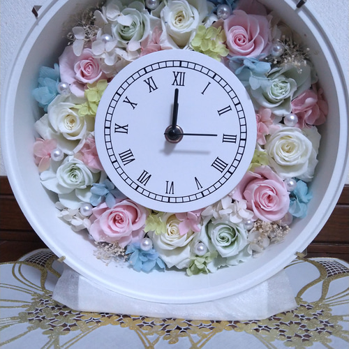 ❤プレゼントで人気の素敵な花時計(優しい色合い) 一点物 置時計