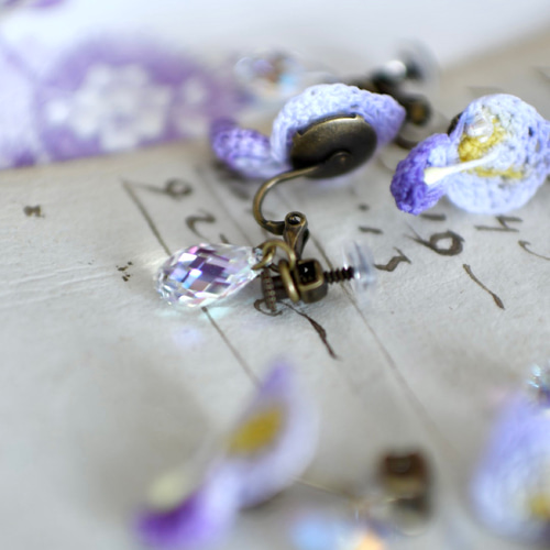 受注制作15日】ピアス/イヤリング あの日の笑み、藤の花 手編み レース