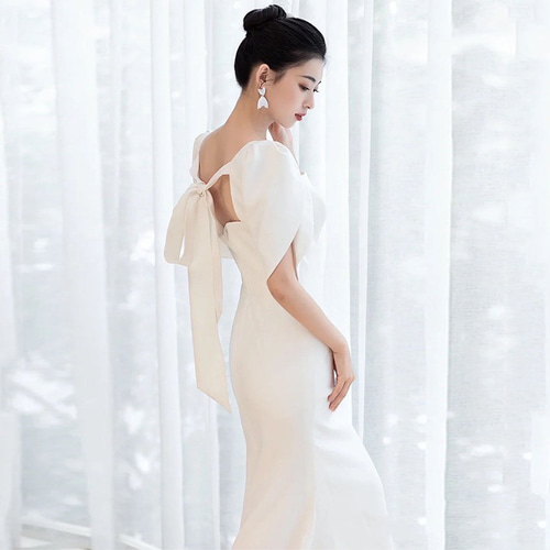 ソフトマーメイド スクエアネック ウエディングドレス ドレス ウララ  