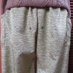 芝草模様のもんぺパンツ　総丈９０ｃｍ　着物リメイク 2枚目の画像