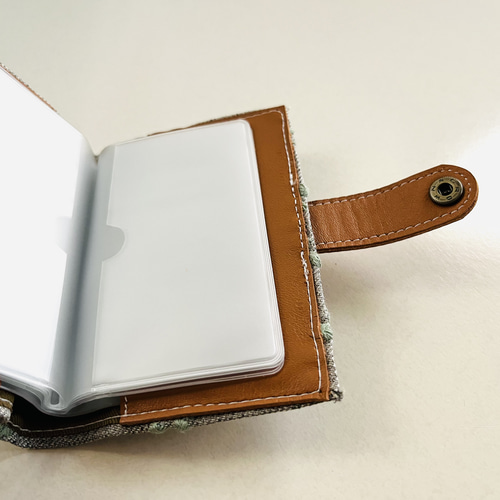 ミナペルホネン 本革カードケース 20枚収納 診察券 ポイントカード