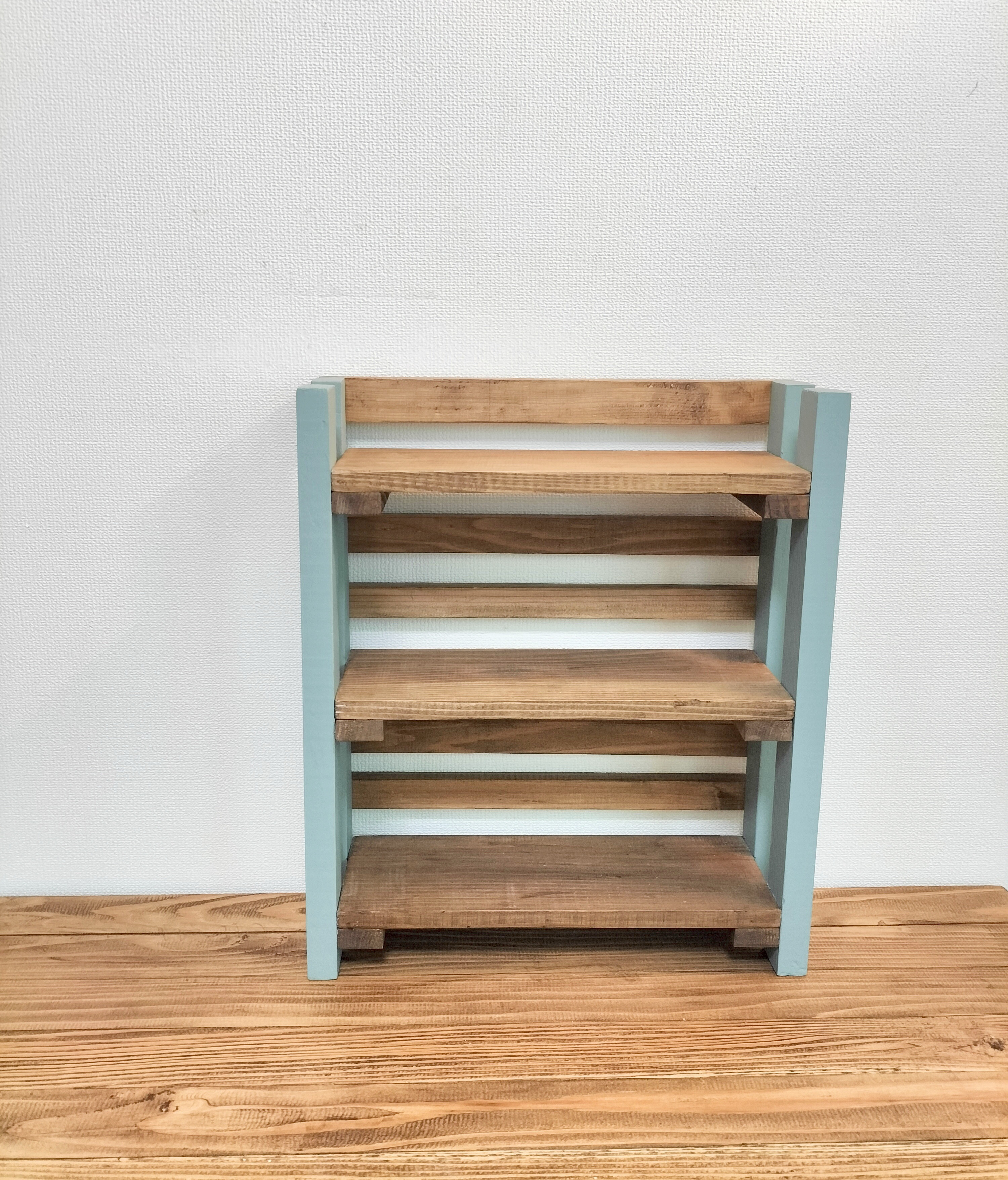 【送料込み】無垢材でつくる 3段スパイスラック ― ピスタチオグリーン｜キッチンを整える小さな家具 ―