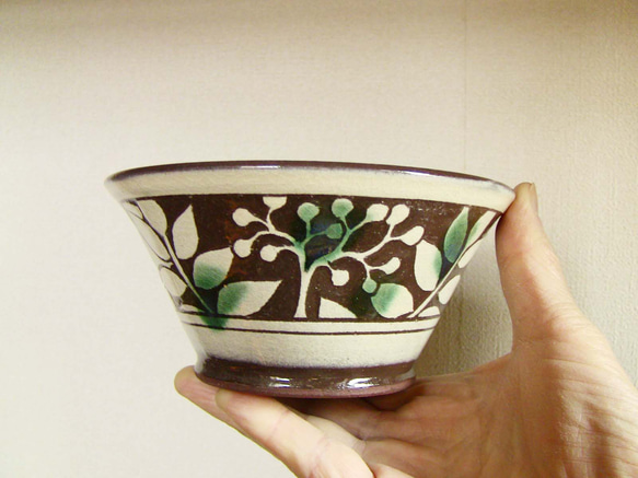 ナナカマド文切立鉢（二彩） 5枚目の画像