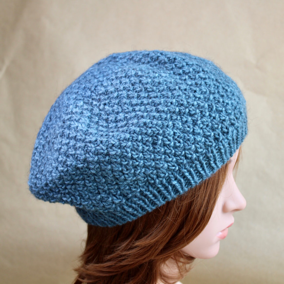 かのこ編みのふんわりベレー帽　アルパカ・メリノ　くすみブルー 4枚目の画像