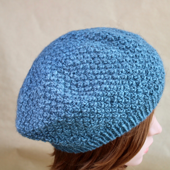 かのこ編みのふんわりベレー帽　アルパカ・メリノ　くすみブルー 5枚目の画像