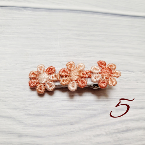 【コットンのくま2】ベビーヘアクリップ♡ベビーヘアピン　セミオーダーメイド 8035d85bcdde1c13f9087f369d7891