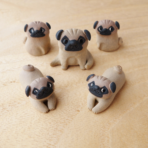 ラッピング無料】パグの置物 その他置物 hirosan-道里夢Dream