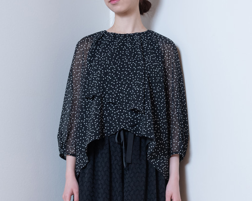 ハンドメイド　ふわふわブラウス 6706a58547818a1f721a9239e83ba0