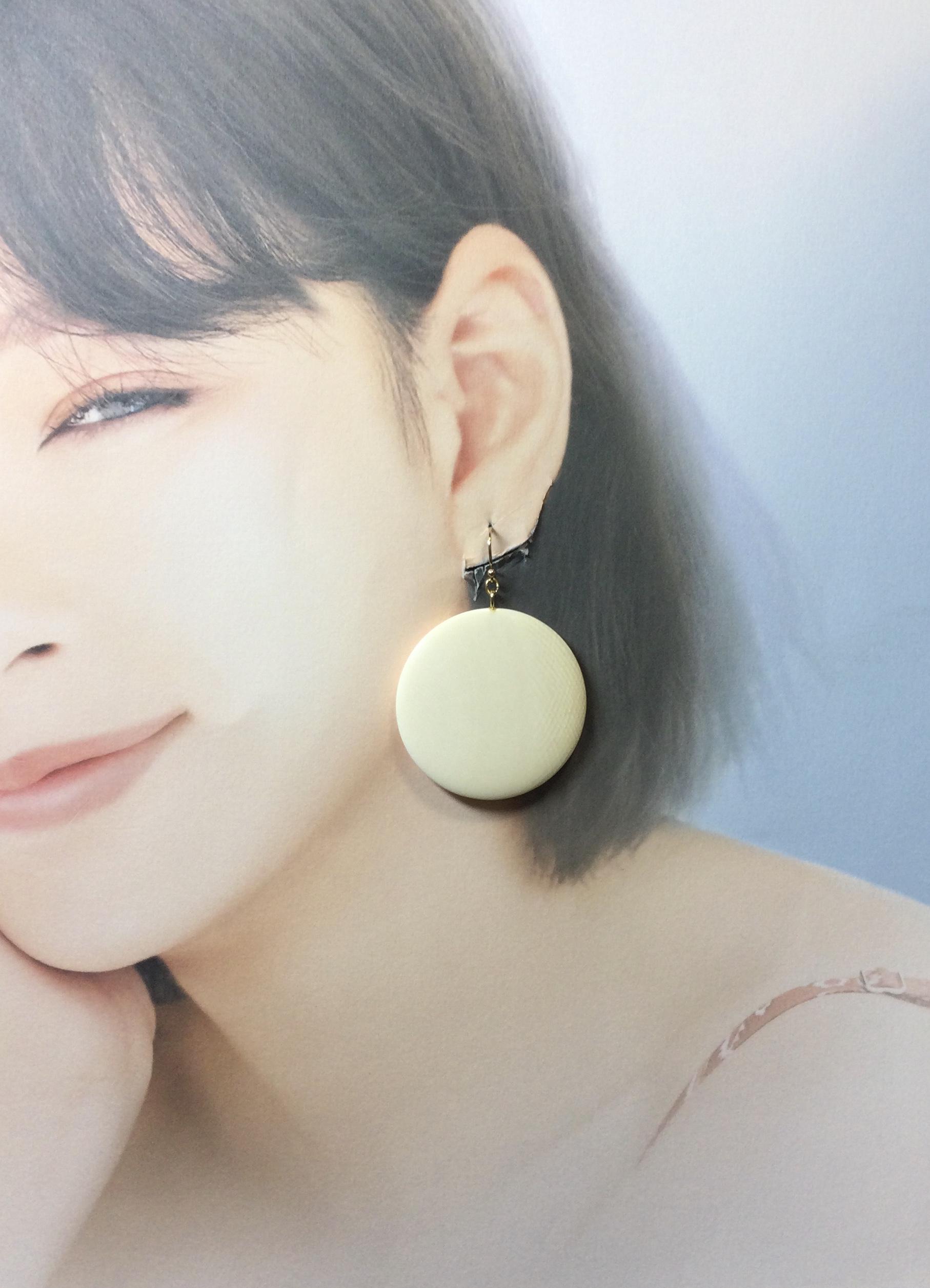 ☆本象牙ピアス(14kgf) A-34 ※