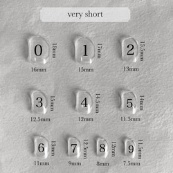 ネイルチップ 水彩 ピンク　ホワイト ニュアンスネイル ぷっくりフラワー お花 成人式ネイル 前撮りネイル 振袖ネイル 5枚目の画像