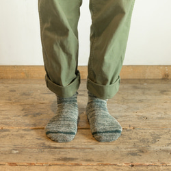 「呼吸和紙襪」麻混合混合綠色 第1張的照片