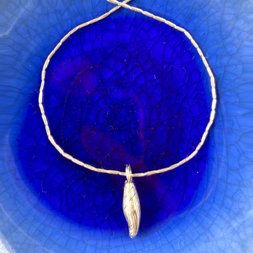 カレンシルバー　お花いっぱい　ブレスレット カレンシルバーのお花のつぼみチャーム付きブレスレット 長さは