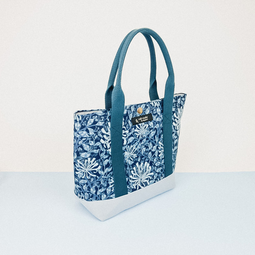 ウイリアムモリス〈ハニーサックル&チューリップ〉トートバック&ポーチ 06271111_62b911b682528.jpg