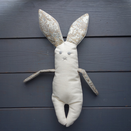 0-5sai］洗える 着せ替え ぬいぐるみ うさぎのきぃさん リバティー