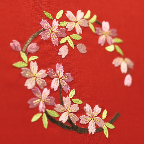 日本刺繍 伝統工芸 額装作品 花刺繍 山桜枝丸 【送料無料】 その他