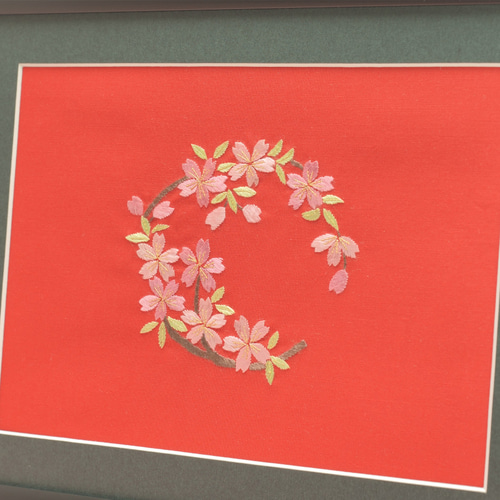 日本刺繍 伝統工芸 額装作品 花刺繍 山桜枝丸 【送料無料】 その他