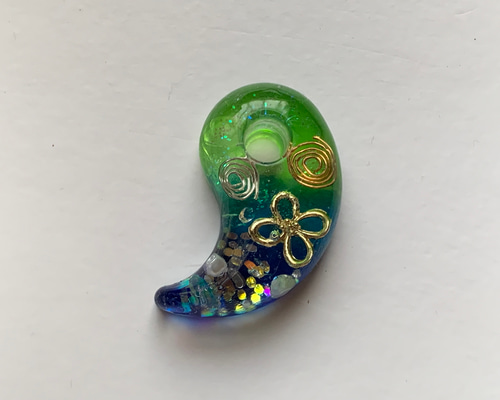 沖縄巡礼★特大タイプ財運　ギャンブル運　白蛇勾玉オルゴナイト f5fc68d3c2bd8e8ec30efab430c928