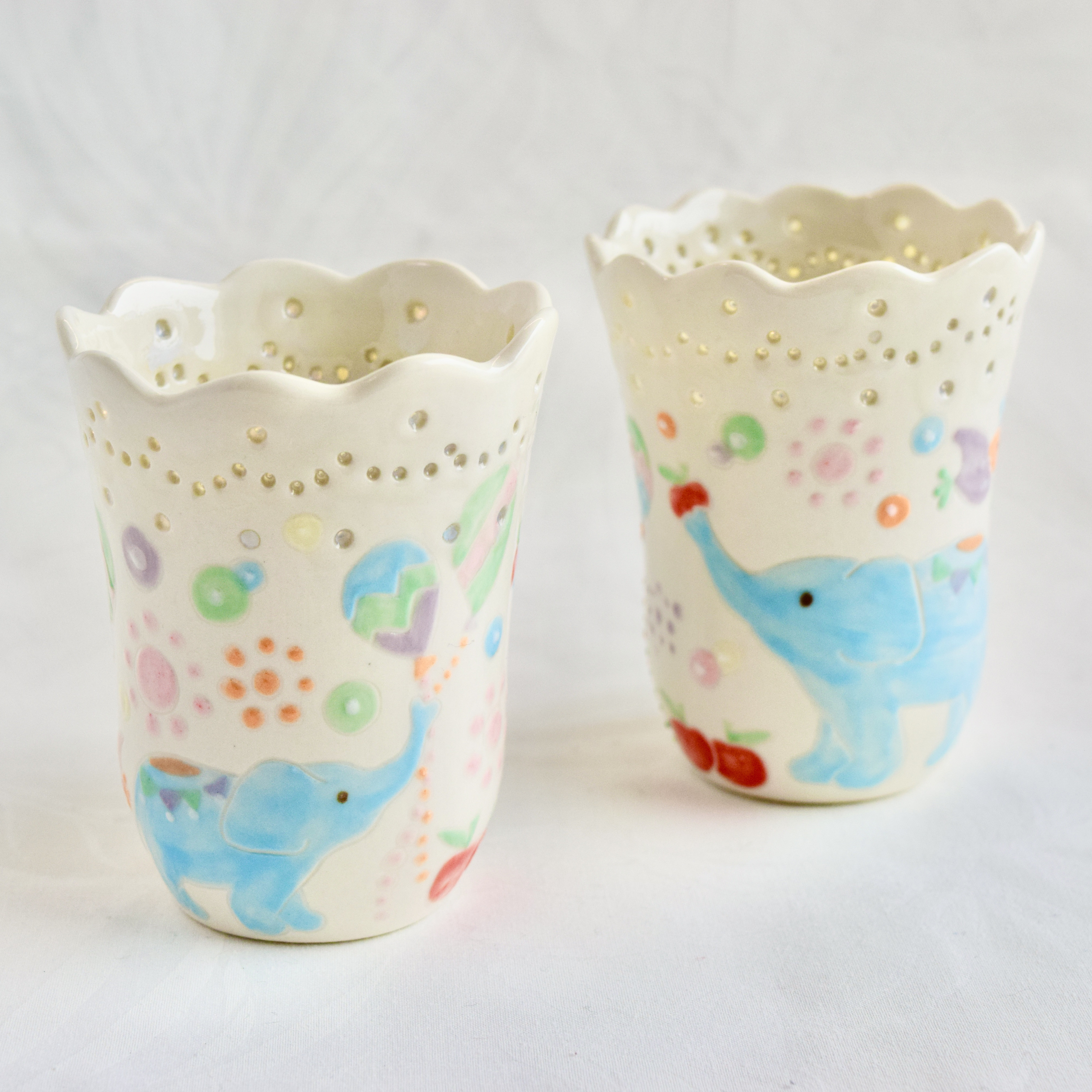 ○ りんご好きなゾウさんと鳥さん風船 蛍手コップ  ○