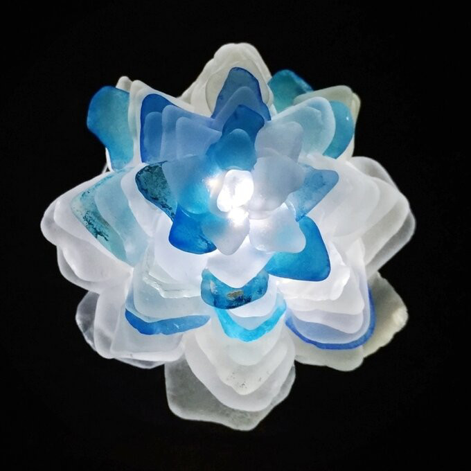 【オーダー】シーグラスのお花のランプシェード 青×紫 暁星（ぎょうのほし）ギフトラッピング対応【海灯花】