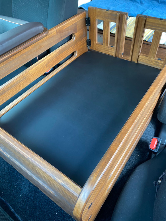 ハイエース　コンソールボックス セカンドテーブル 補助テーブル　　受注生産の商品です 