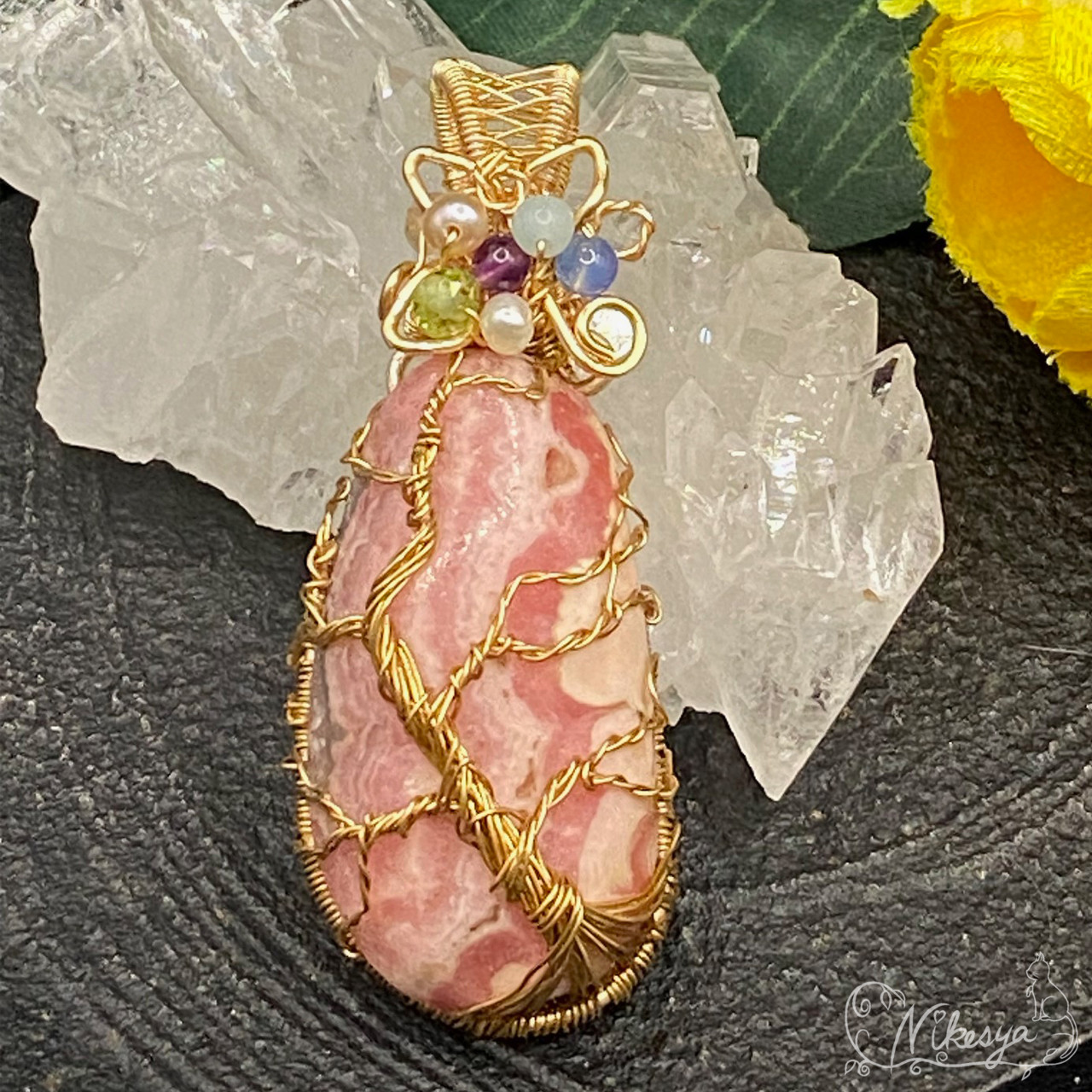 【手磨き】【ワイヤーアクセサリー】インカローズ原石のツリーペンダントトップ【１点もの】【送料無料】