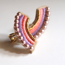 カーブ刺繍ピアス（サージカルステンレス）蛍光イエロー＆シルバー