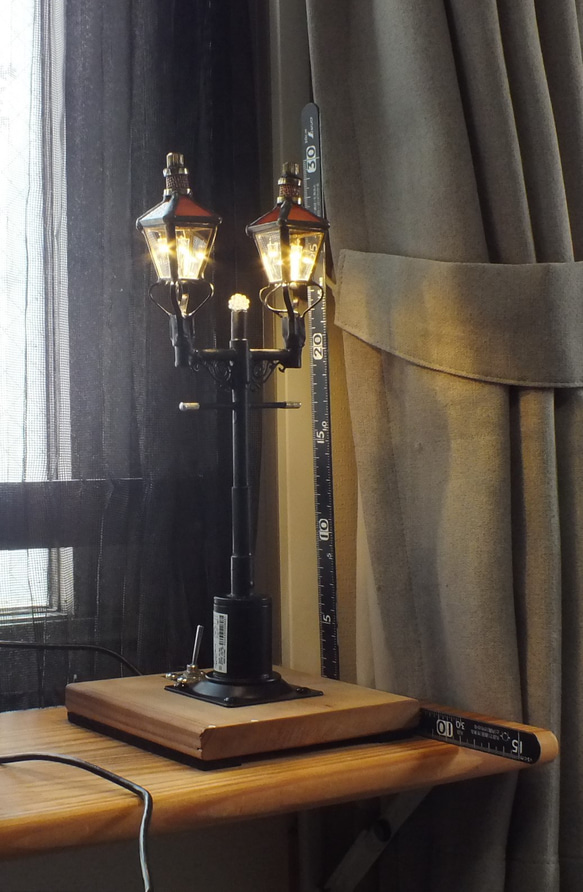 特注品；セピア色したガス燈（マホガニー）　高さ30ｃｍ　 2枚目の画像