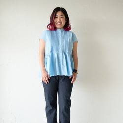 ﾓﾘﾉｶﾞｯｺｳ 大きなサイズ 自然な体型カバーが叶うピンタックブラウス (ライトブルー) ピンタックデザインシャツ 8枚目の画像