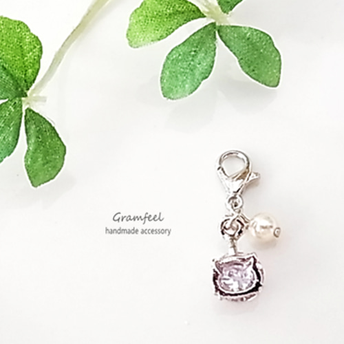 Mimiさま専用 スワロフスキークローバーヘアゴム モチーフが